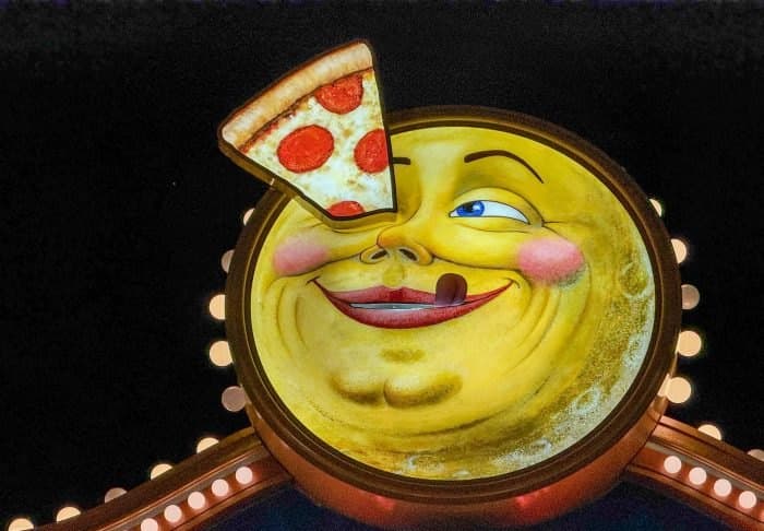 Pizza Moon
