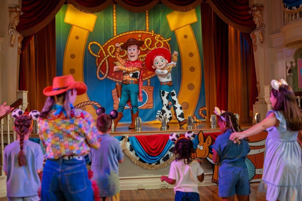 Jessie’s Roundup: A Rip-Roarin’ Revue!