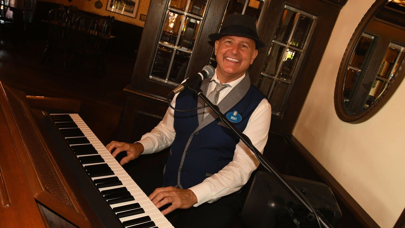 Rose & Crown Pub Musician