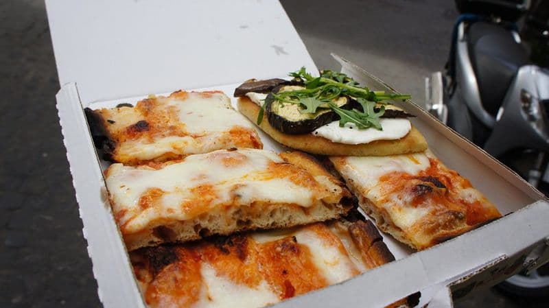 Cheese Pizza al Taglio