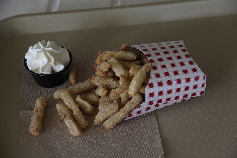 Cinnamon-sugar apple fries