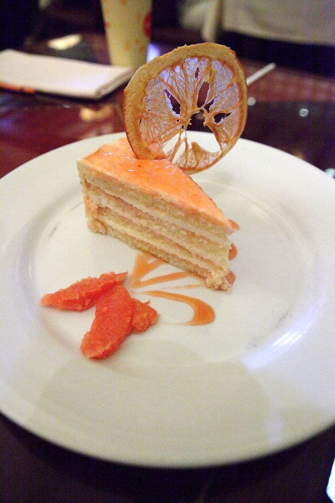 Famous Grapefruit Cake