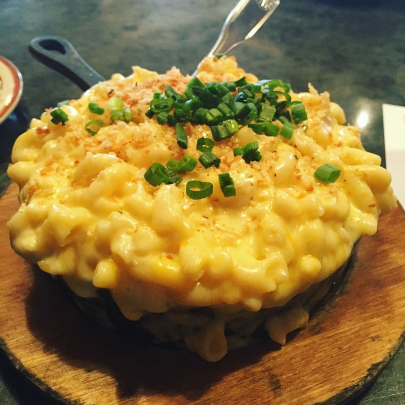 White Cheddar Mac N Cheese