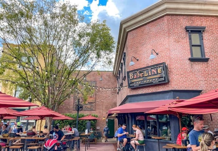 BaseLine Tap House