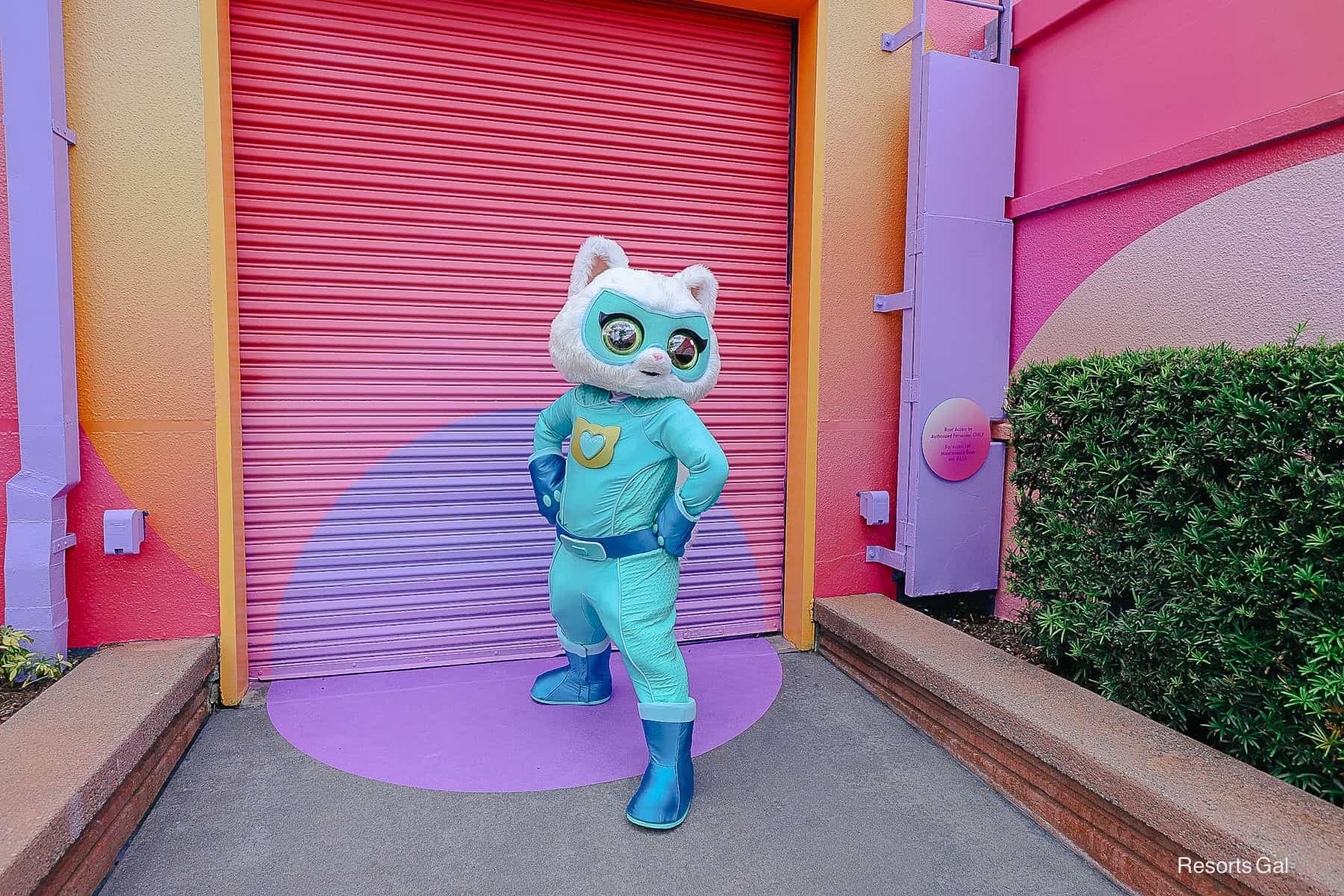 Meet Disney Jr. Stars on Commissary Lane