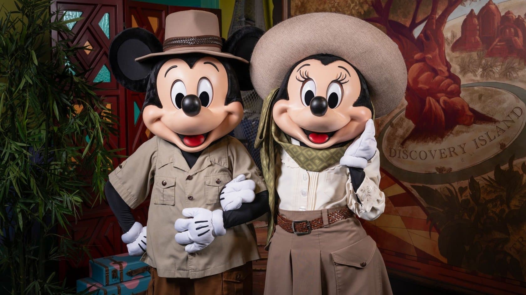 Meet Favorite Disney Pals at Adventurers Outpost